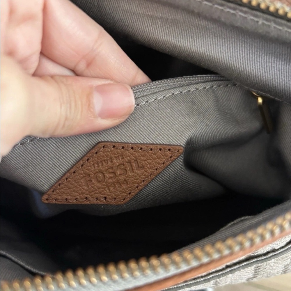 Fossil Grey Textured Soft Leather Brown Brass Crossbody Messenger Bag Purse EUC - Picture 10 of 10
